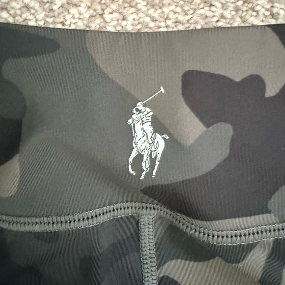 Polo Ralph Lauren Black & Grey Camouflage yoga pants (pony on back) - Picture 2 of 7